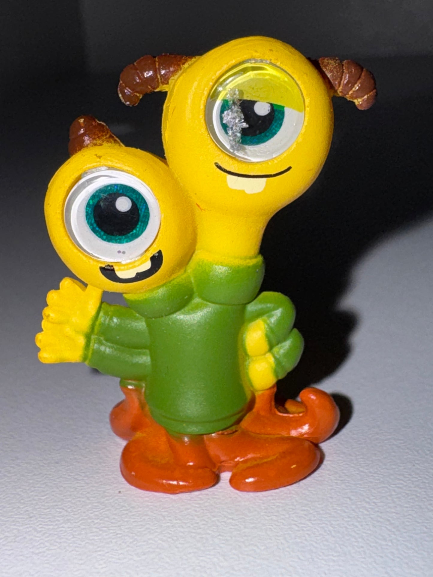 Terry & Terri (Monsters University) - Series 10  - Ultra Rare