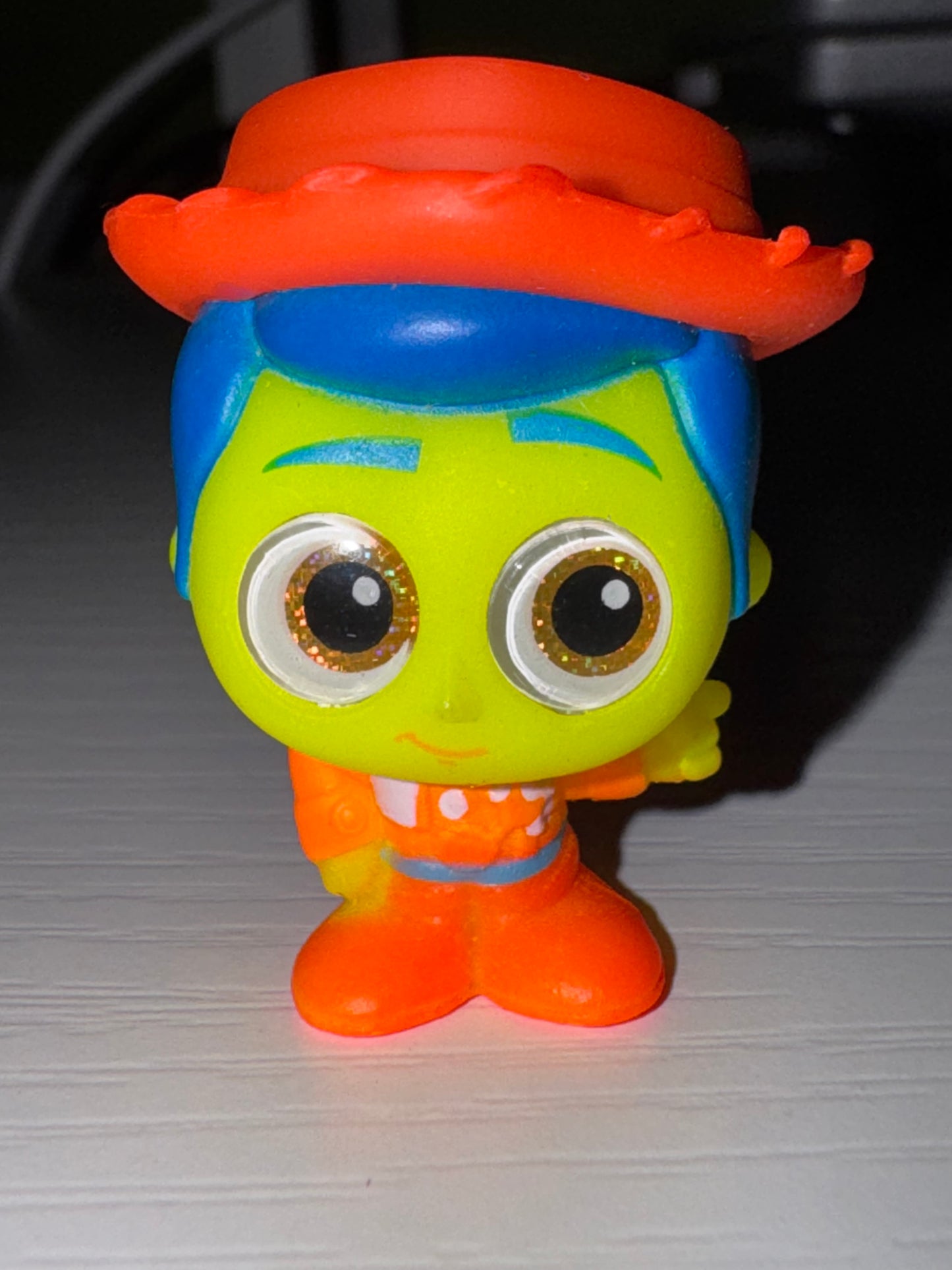 Woody - Neon Glow Series - Common