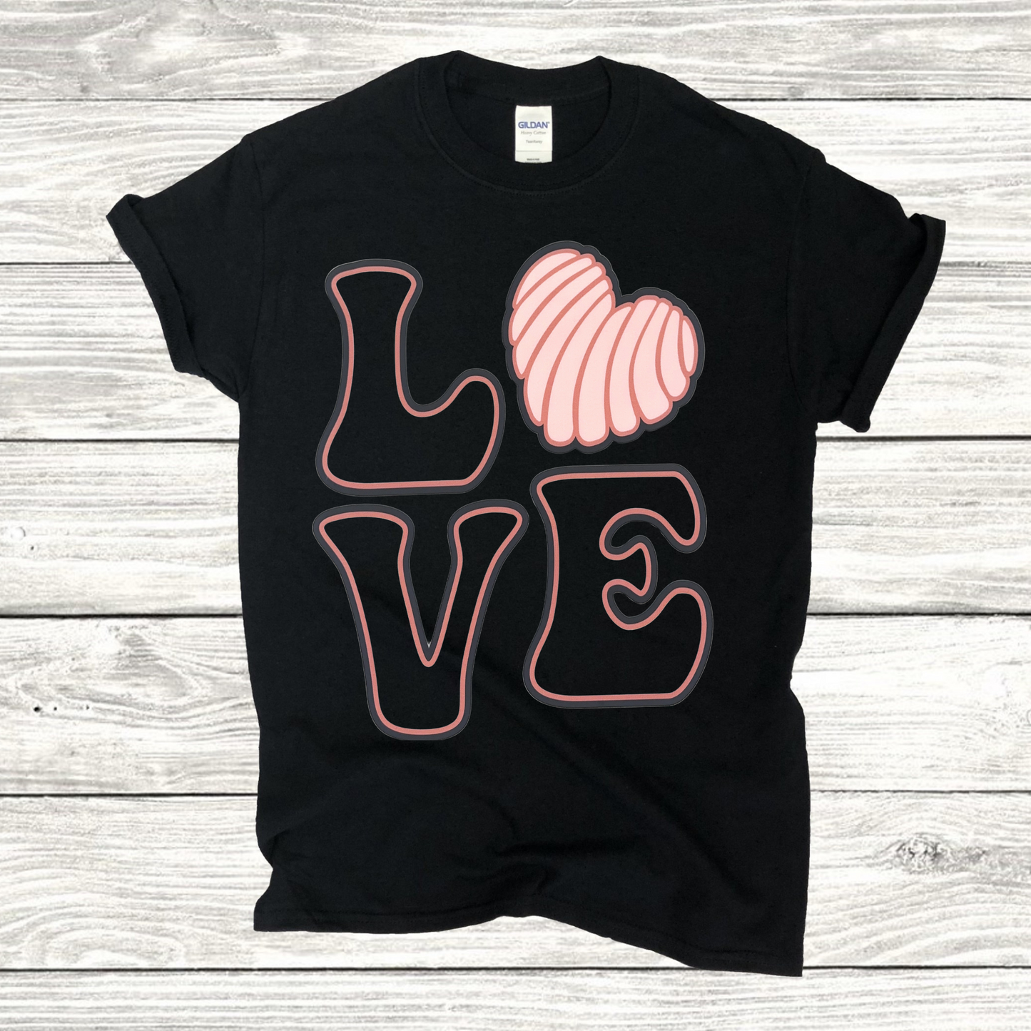 Concha LOVE T-shirt